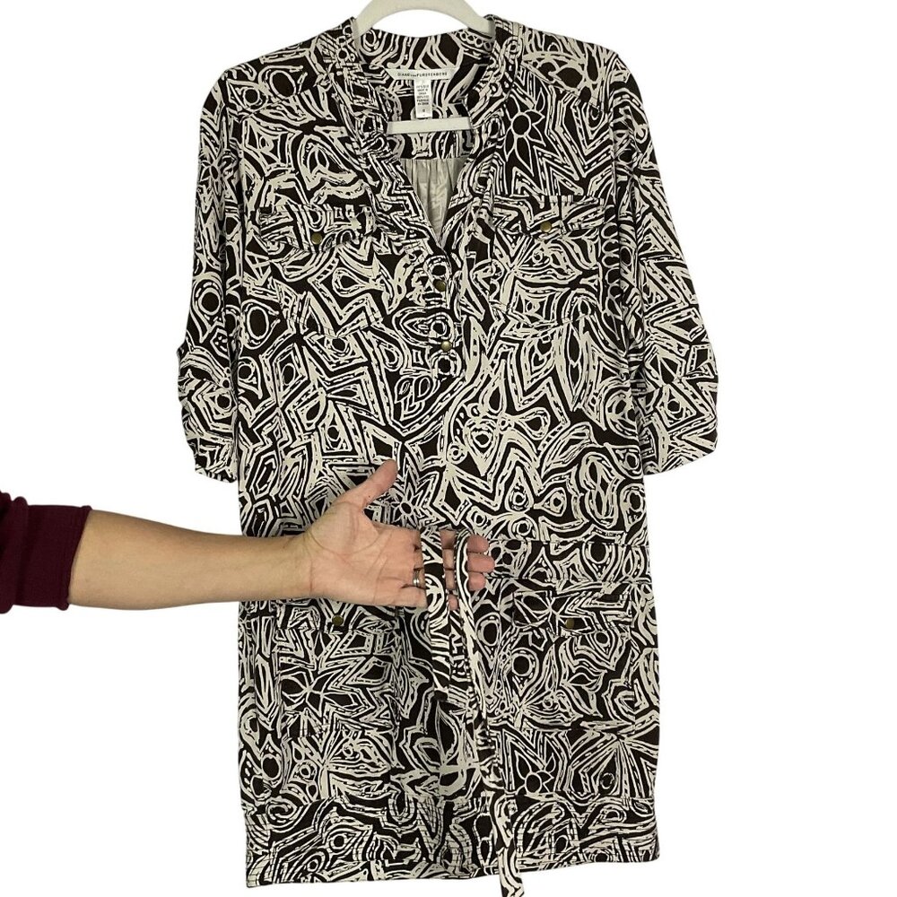 Diane von Furstenberg brown and white printed 3/4 sleeve silk shift dress, sz 10 - Picture 4 of 11